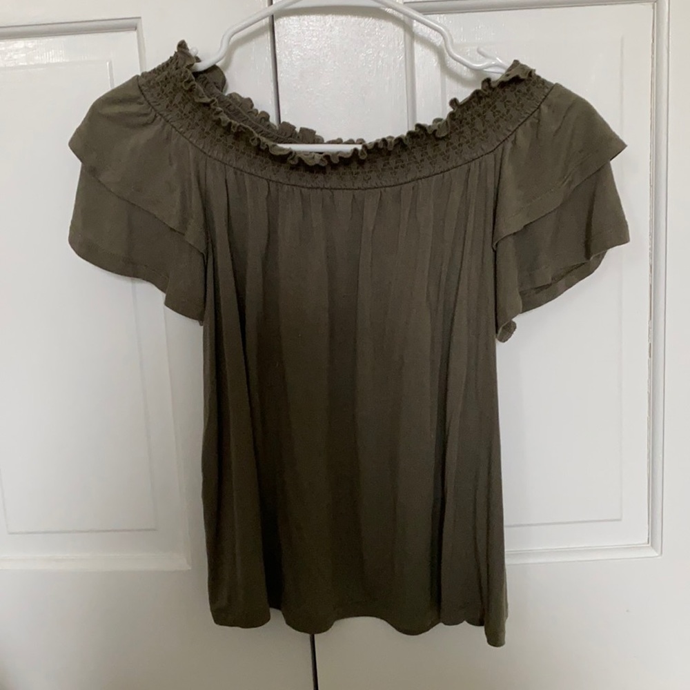 American eagle off the shoulder green top